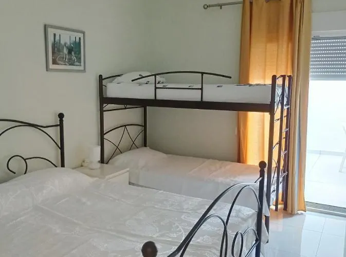 Vero Pefkoxori *
